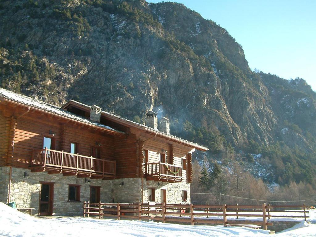Agriturismo Les Hiboux Брусон Екстериор снимка