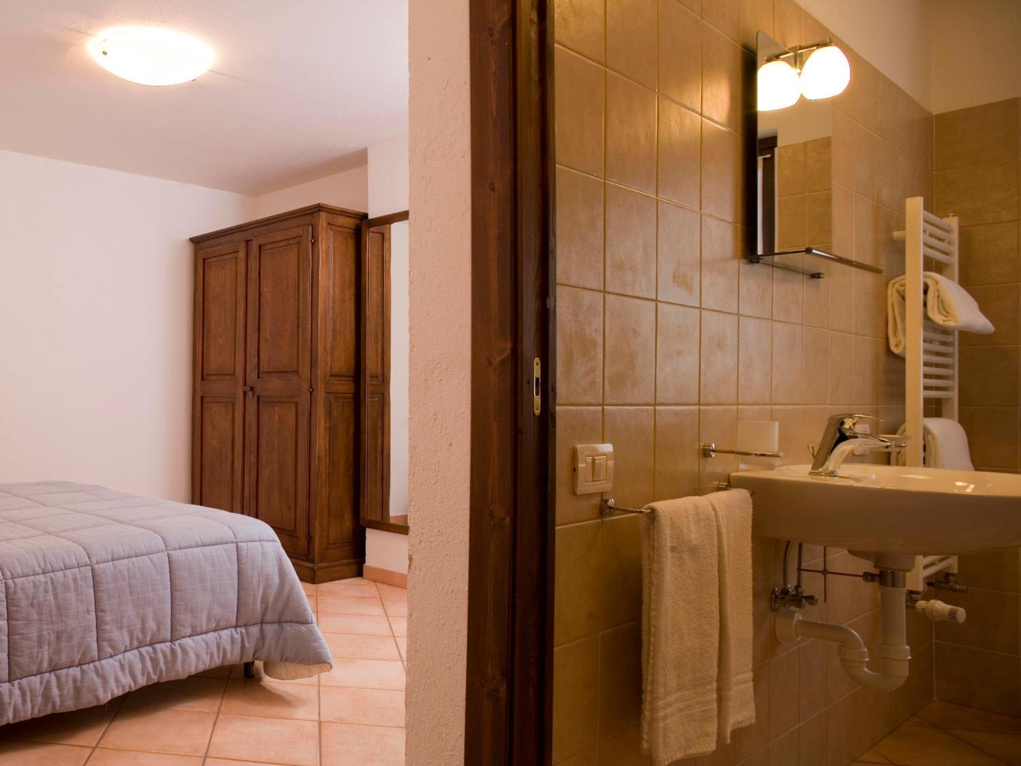 Agriturismo Les Hiboux Брусон Екстериор снимка
